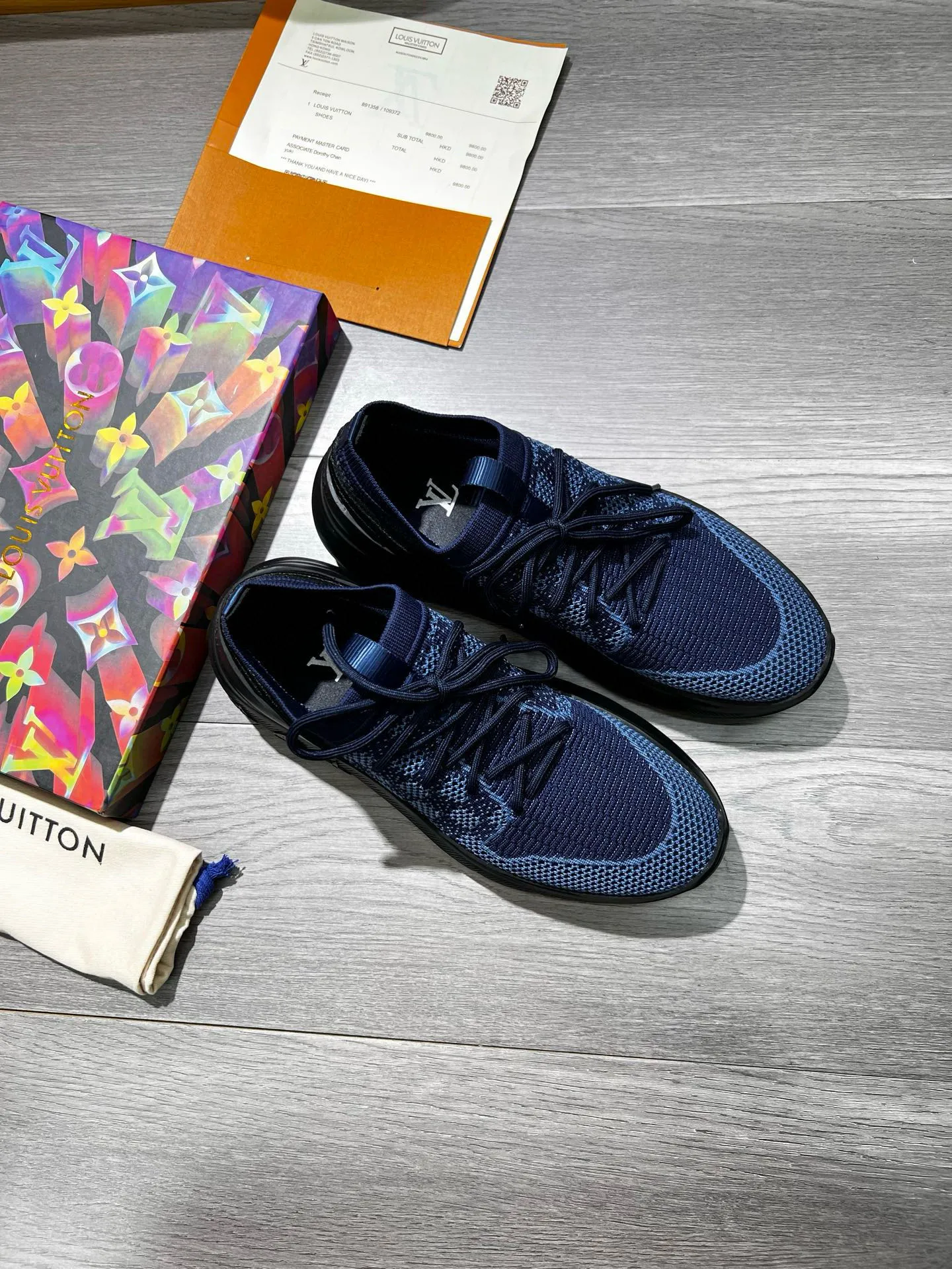Ex-factory price: 460💰◾️▫️Lv~ Brand new low-cut men’s socks and shoes👟, made of special elastic knitted fabric consistent with the high-end original version, thickened and thickened to ensure multi-season practicality and wrinkle resistance, and will never deform or become loose after repeated stretching! It feels light and comfortable on your feet! Four colors available, Size: 38-45 (45 is custom-made and cannot be returned or exchanged)